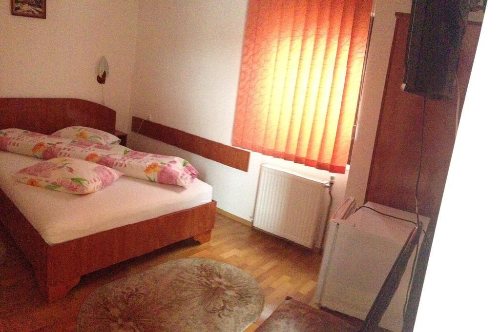 Buti Motel 3*